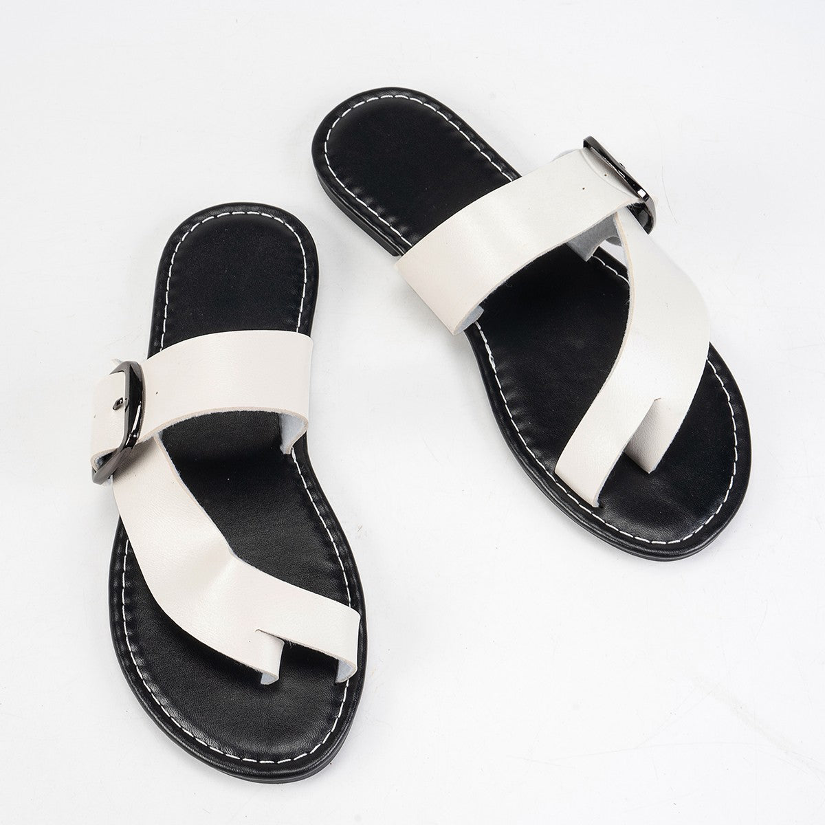 Summer Buckle Toe Clip Sandals Fashion Flat Beach Shoes Casual Comfortable Slides Slippers
