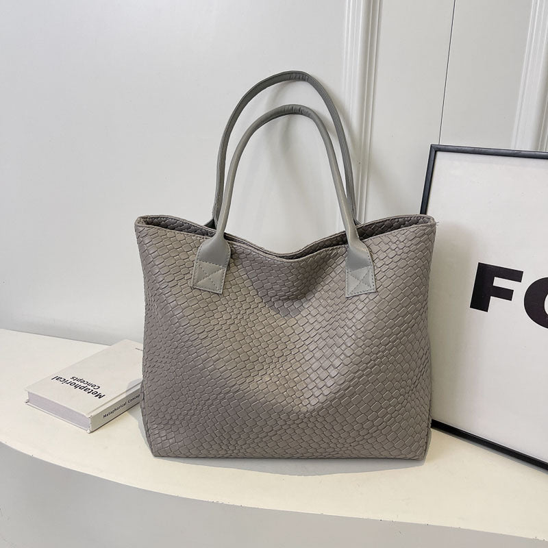 New Stylish Good Texture Woven Shoulder Bag For Women