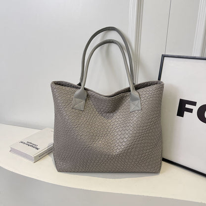 New Stylish Good Texture Woven Shoulder Bag For Women