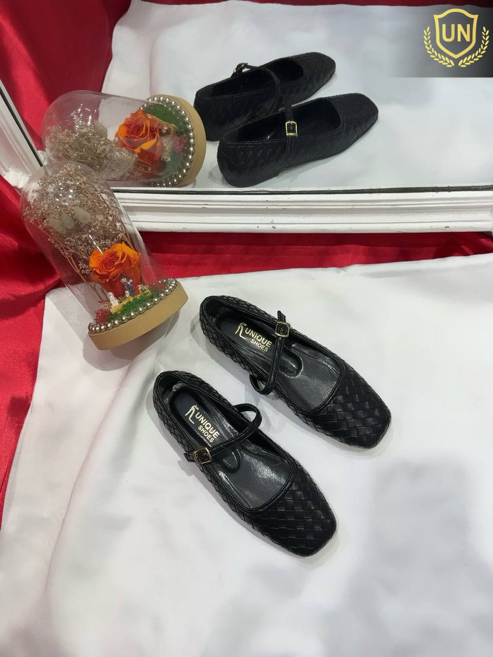 Lively high quality flat women shoes