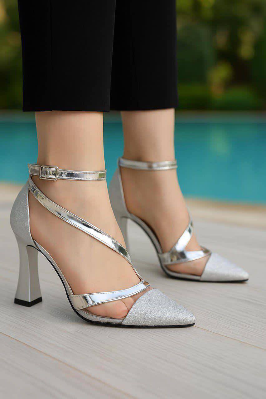 Loris women classic heels