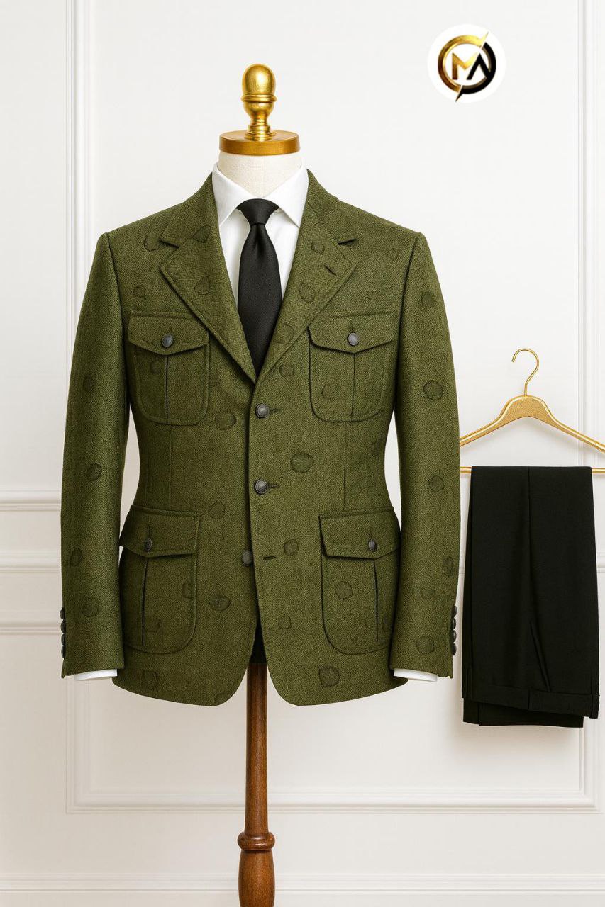 Toxin three button men suit