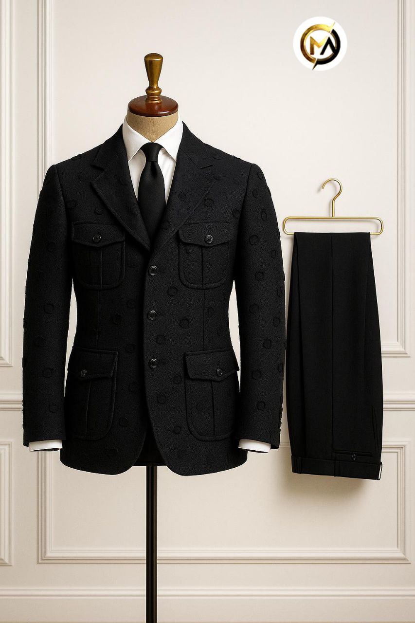 Toxin three button men suit