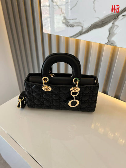 Mariana women hand bags